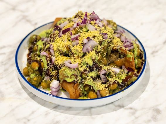 Samosa chaat